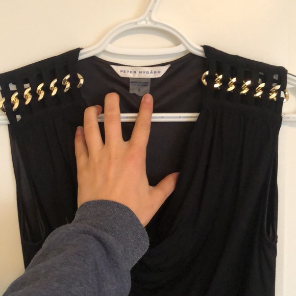 Black dress with cute gold detail - Picture 3 of 5